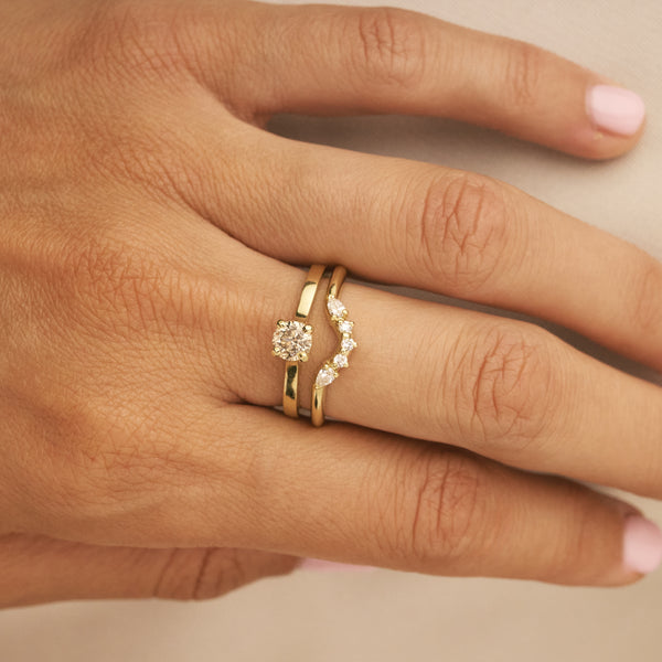 Iza huggy band 14k gold half round ring