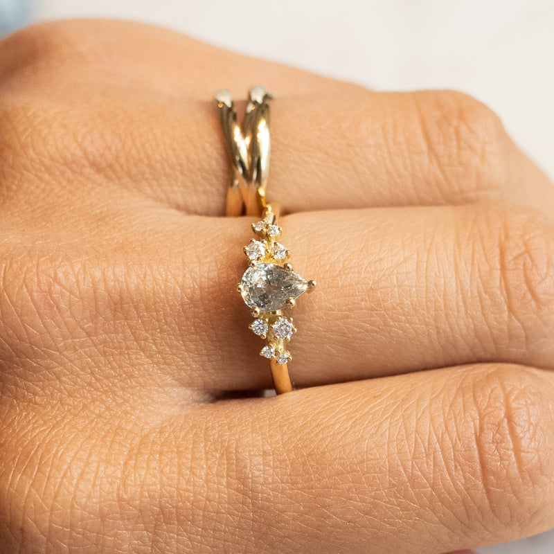 Aria ring 18 carat diamonds cluster ring