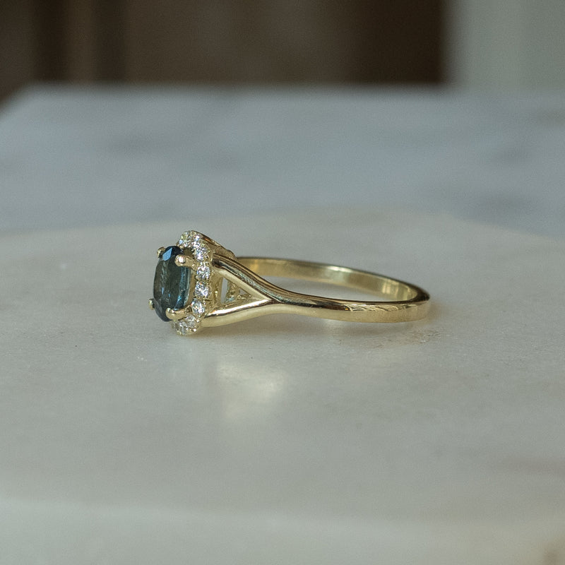 Theresa split halo signature sapphire 14k gold ring